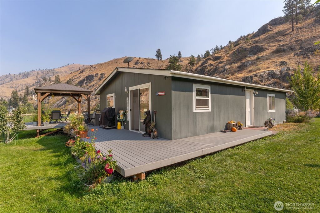 2560 Antione Creek, Chelan, WA 98816