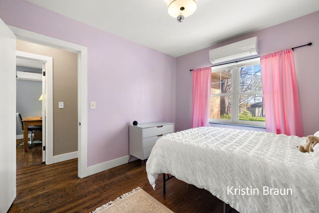4078 Highgate Road, Norton Shores City, MI 49441