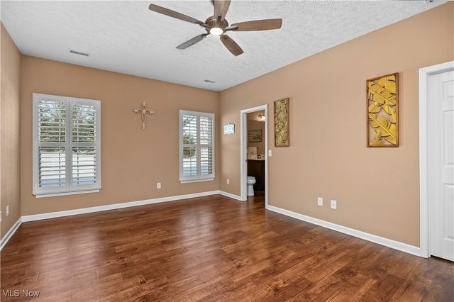 9130 Devonshire Drive, Olmsted Falls, OH 44138