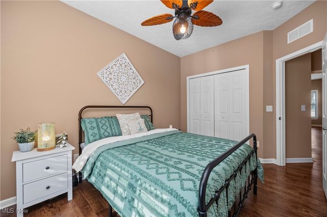 9130 Devonshire Drive, Olmsted Falls, OH 44138