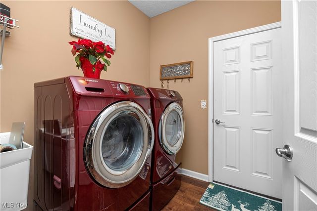 9130 Devonshire Drive, Olmsted Falls, OH 44138