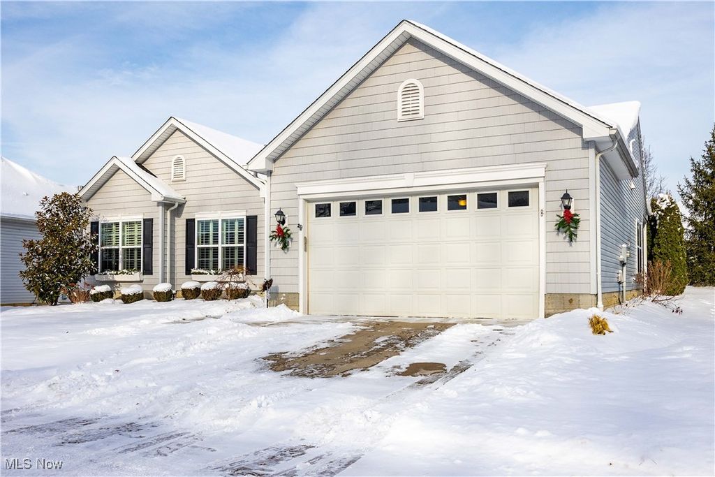 9130 Devonshire Drive, Olmsted Falls, OH 44138