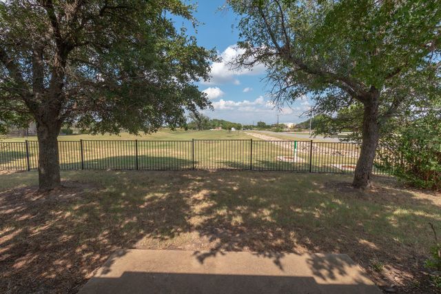 13200 Ragged Spur Court, Fort Worth, TX 76052