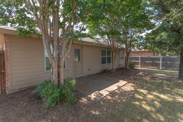 13200 Ragged Spur Court, Fort Worth, TX 76052