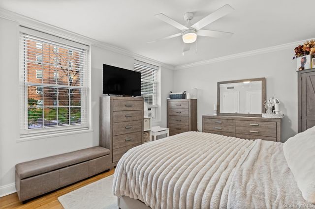 1350 Midland Avenue 1O, Bronxville, NY 10708