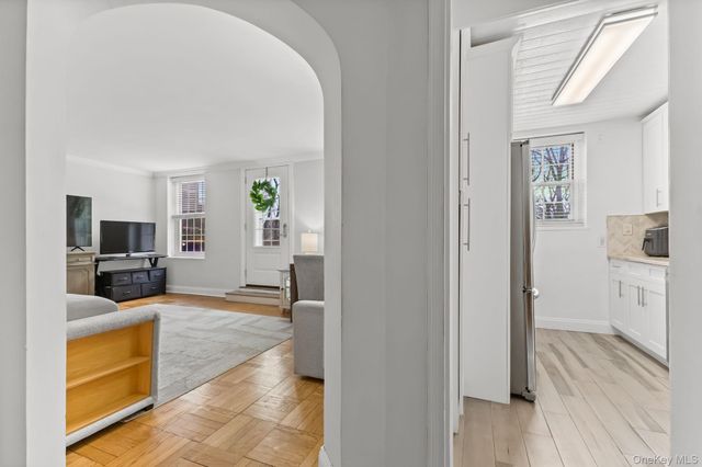 1350 Midland Avenue 1O, Bronxville, NY 10708