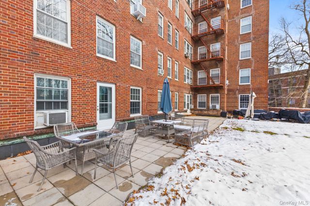 1350 Midland Avenue 1O, Bronxville, NY 10708