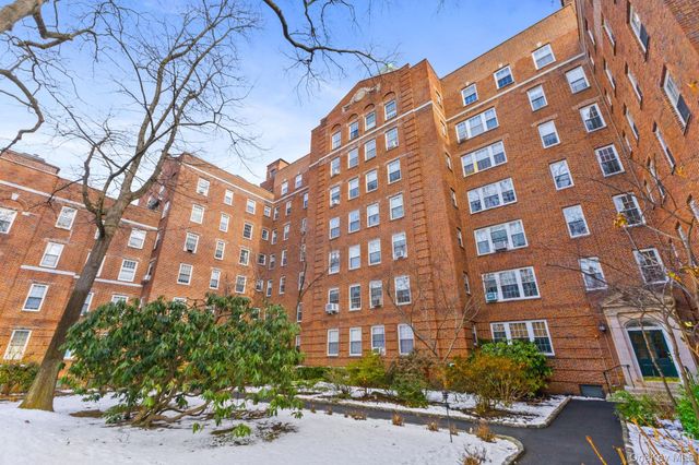 1350 Midland Avenue 1O, Bronxville, NY 10708