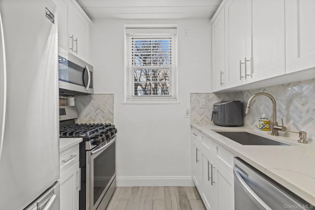 1350 Midland Avenue 1O, Bronxville, NY 10708