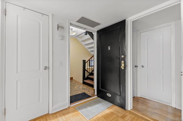 1350 Midland Avenue 1O, Bronxville, NY 10708