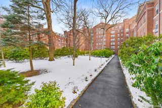 1350 Midland Avenue 1O, Bronxville, NY 10708