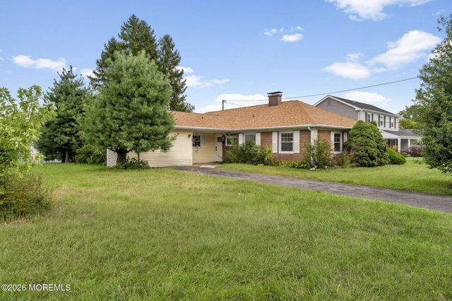 1 Madestone Lane, Willingboro, NJ 08046