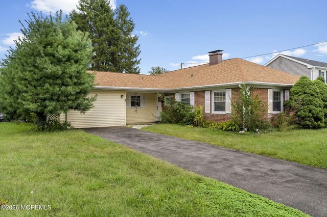 1 Madestone Lane, Willingboro, NJ 08046
