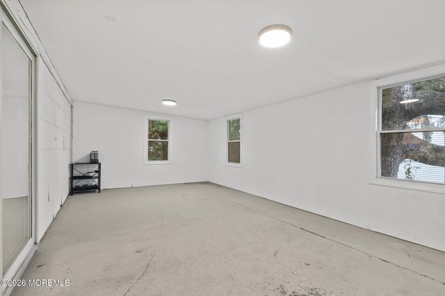 1 Madestone Lane, Willingboro, NJ 08046