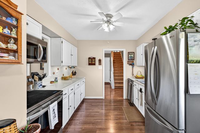 605 16TH ST, Grottoes, VA 24441