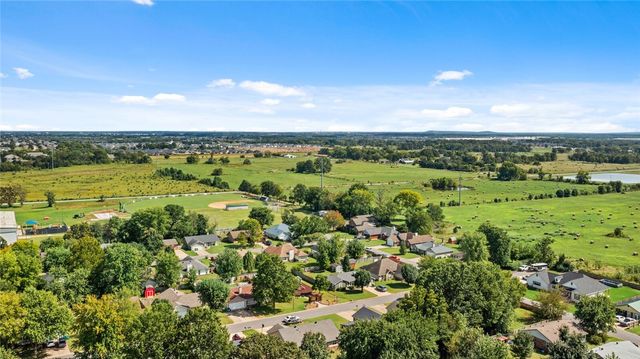 397 Thompson Street, Centerton, AR 72719