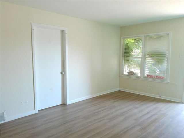 3120 Santa Fe St 2, Corpus Christi, TX 78404