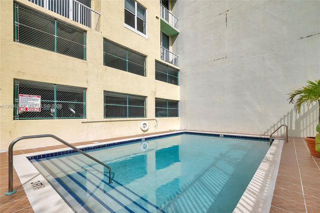 1350 NW 8th Ct B1-5, Miami, FL 33136