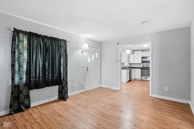 740 1st Avenue NE, Carmel, IN 46032