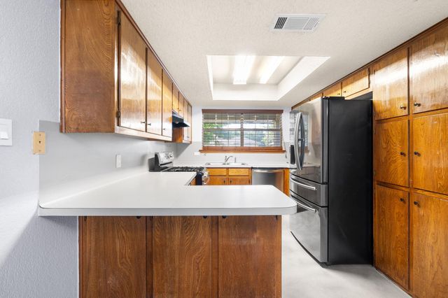 909 Garden View DR, Georgetown, TX 78628