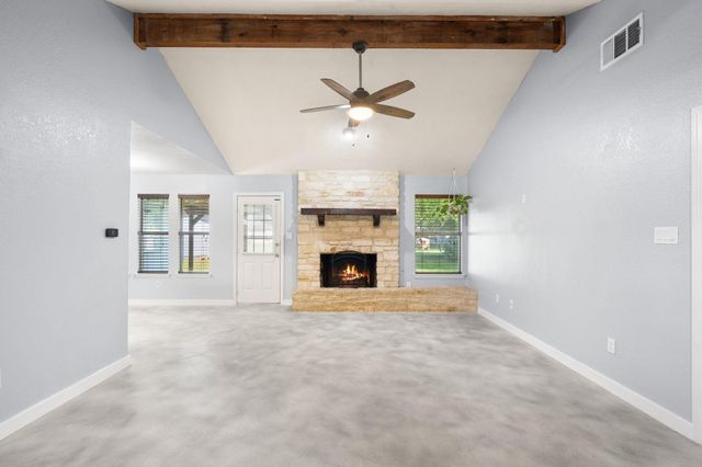 909 Garden View DR, Georgetown, TX 78628