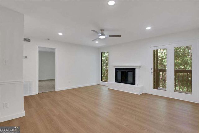 122 Tuxworth Circle, Decatur, GA 30033