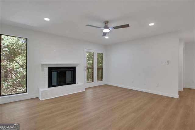 122 Tuxworth Circle, Decatur, GA 30033