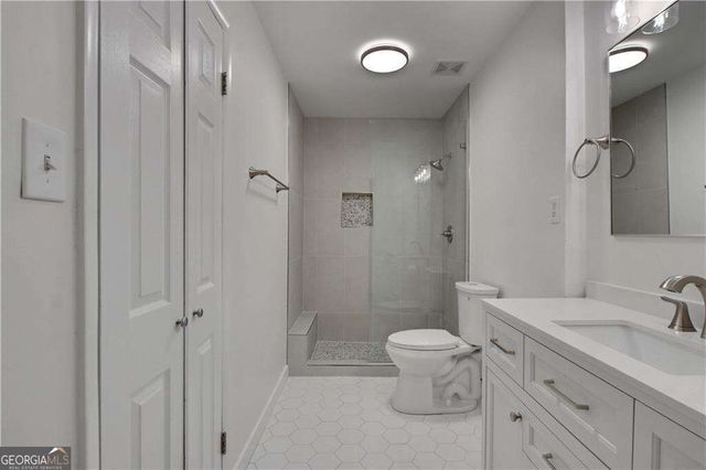 122 Tuxworth Circle, Decatur, GA 30033
