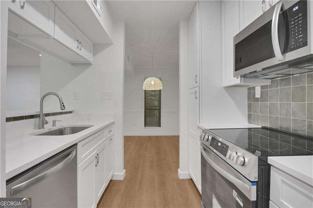 122 Tuxworth Circle, Decatur, GA 30033