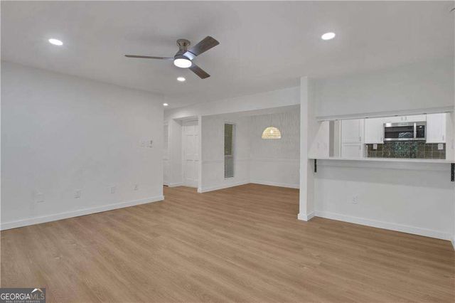 122 Tuxworth Circle, Decatur, GA 30033