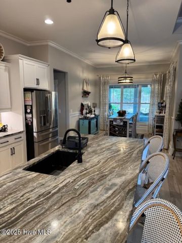 163 Voyager Way, Hampstead, NC 28443