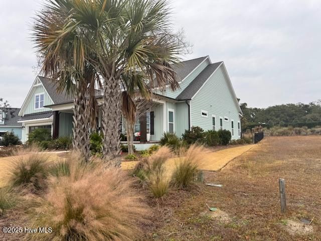 163 Voyager Way, Hampstead, NC 28443