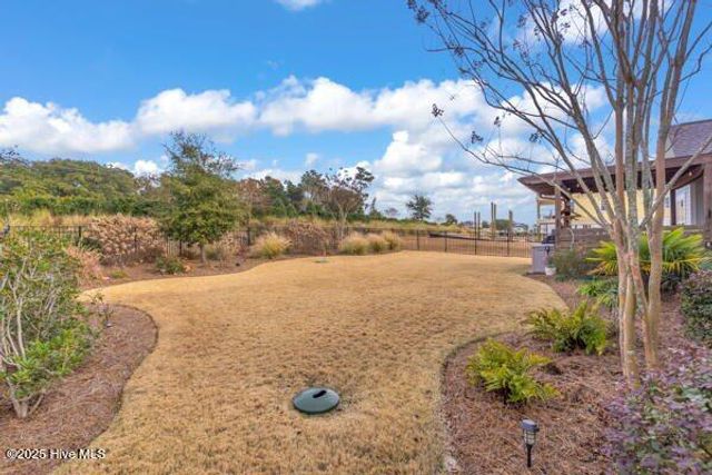 163 Voyager Way, Hampstead, NC 28443