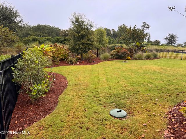 163 Voyager Way, Hampstead, NC 28443