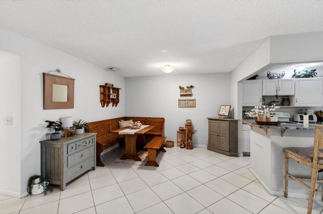 5050 Nesting Way B, Delray Beach, FL 33484