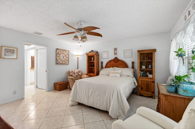 5050 Nesting Way B, Delray Beach, FL 33484