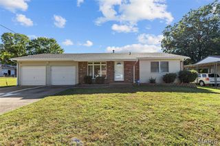 3205 Fleet Lane, St Charles, MO 63301