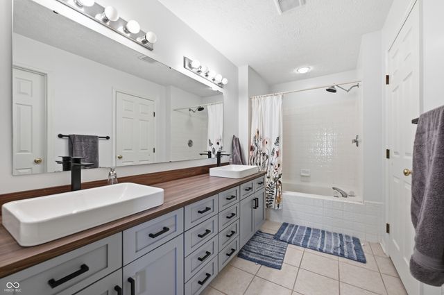 6926 Caribou Drive, Indianapolis, IN 46278