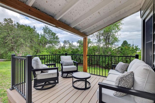 1050 Pikeview Street, Lakewood, CO 80215