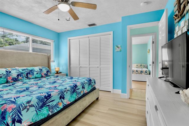 159 VISTA HERMOSA CIRCLE 27B, Sarasota, FL 34242