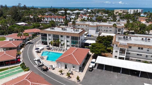 159 VISTA HERMOSA CIRCLE 27B, Sarasota, FL 34242