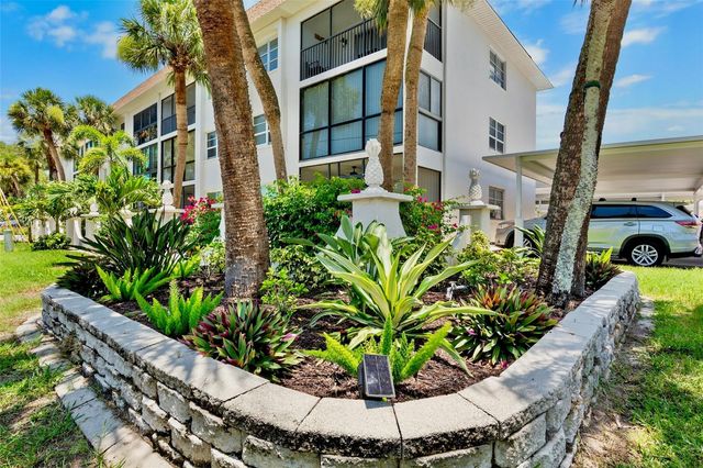 159 VISTA HERMOSA CIRCLE 27B, Sarasota, FL 34242