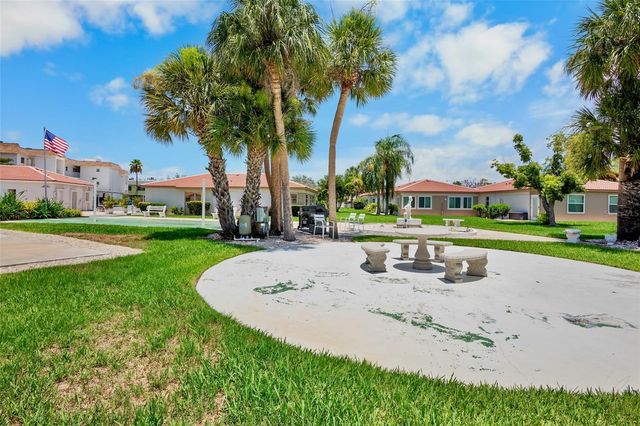 159 VISTA HERMOSA CIRCLE 27B, Sarasota, FL 34242