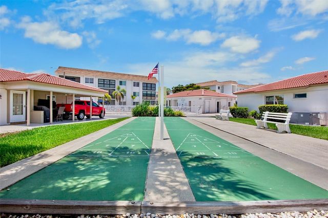 159 VISTA HERMOSA CIRCLE 27B, Sarasota, FL 34242