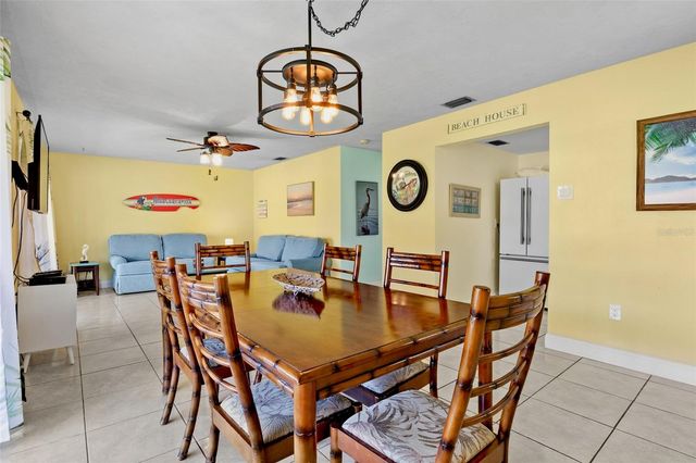 159 VISTA HERMOSA CIRCLE 27B, Sarasota, FL 34242