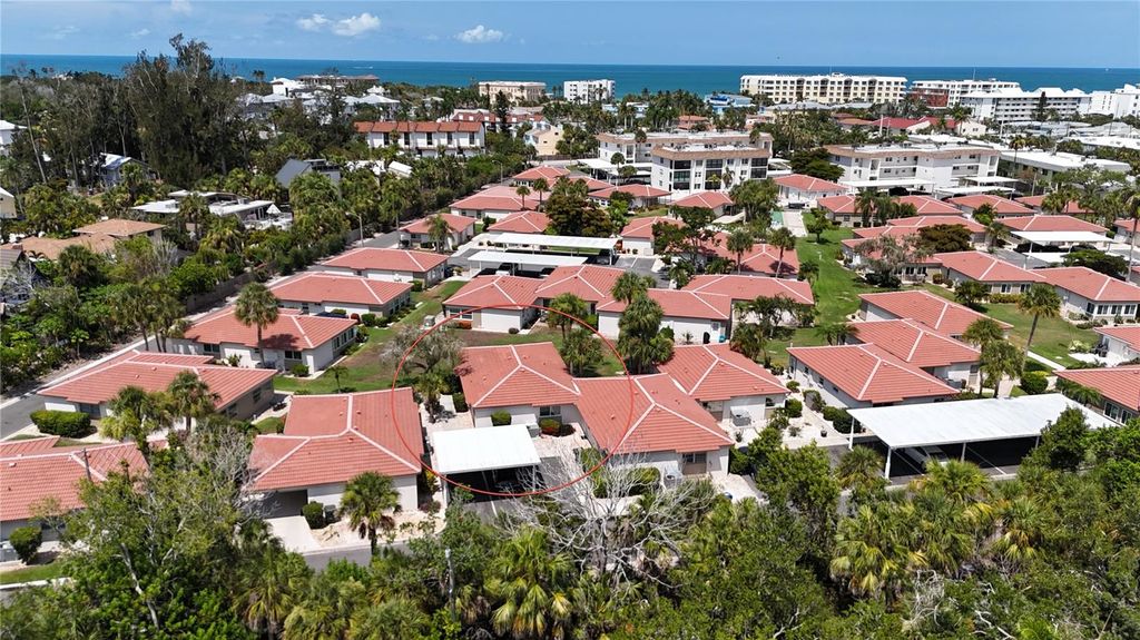 159 VISTA HERMOSA CIRCLE 27B, Sarasota, FL 34242