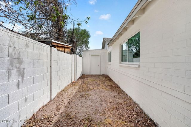 122 E GARFIELD Street, Tempe, AZ 85288