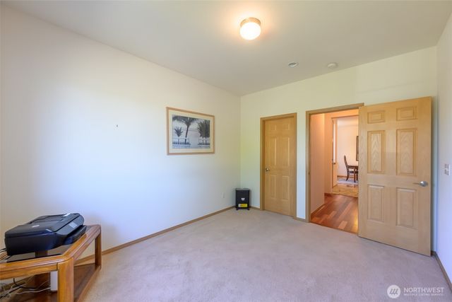 8313 Bainbridge Loop NE, Lacey, WA 98516