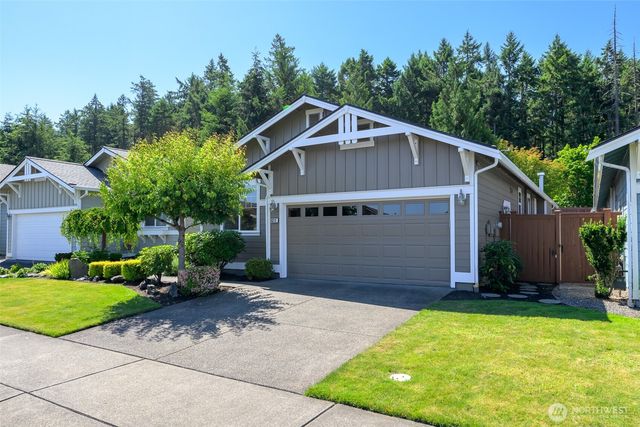 8313 Bainbridge Loop NE, Lacey, WA 98516