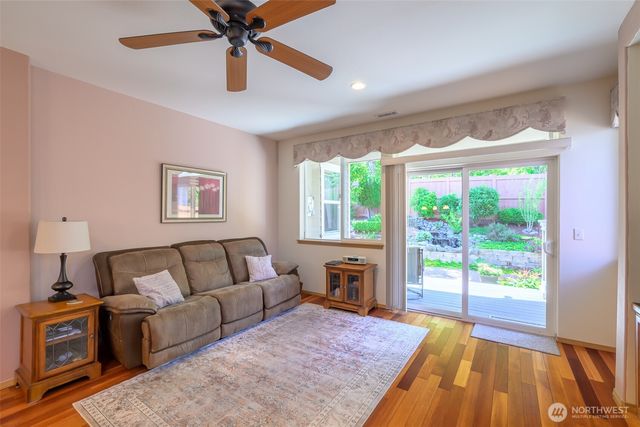 8313 Bainbridge Loop NE, Lacey, WA 98516